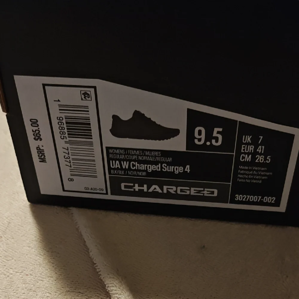 New Women's Surge 4 Black Athletic Shoes In Box - Picture 3 of 3